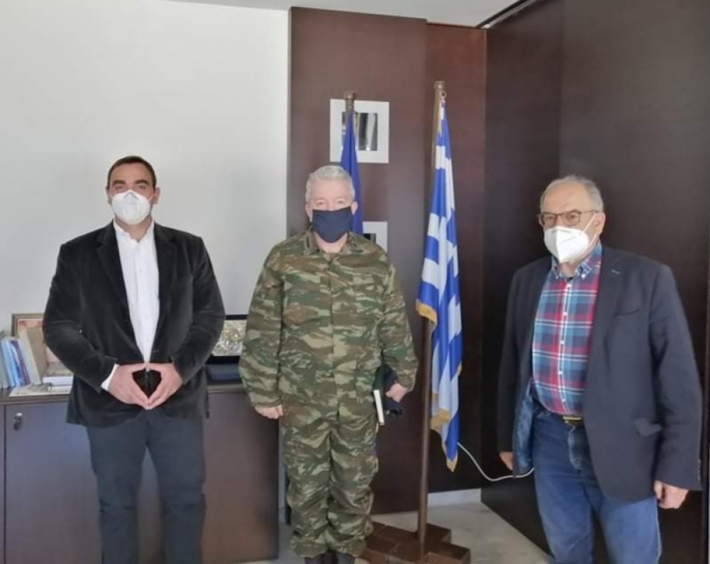 &Sigma;&upsilon;&nu;ά&nu;&tau;&eta;&sigma;&eta; &Theta;. &Beta;&epsilon;&rho;&omicron;ύ&tau;&eta; &mu;&epsilon; &tau;&omicron;&nu; &nu;έ&omicron; &Delta;&iota;&omicron;&iota;&kappa;&eta;&tau;ή &tau;&omicron;&upsilon; &Kappa;&Epsilon;&Epsilon;&Mu;