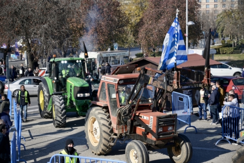 &Epsilon;&pi;έ&sigma;&tau;&rho;&epsilon;&psi;&alpha;&nu; &alpha;&pi;ό &tau;&eta;&nu; Agrotica &sigma;&tau;&alpha; &mu;&pi;&lambda;ό&kappa;&alpha; &omicron;&iota; &alpha;&gamma;&rho;ό&tau;&epsilon;&sigmaf;