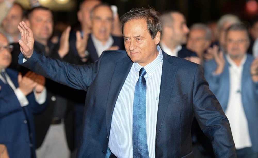 &Alpha;&pi;&omicron;&chi;ώ&rho;&eta;&sigma;&epsilon; &kappa;&alpha;&iota; &omicron; &alpha;&rho;&chi;&eta;&gamma;ό&sigmaf;;