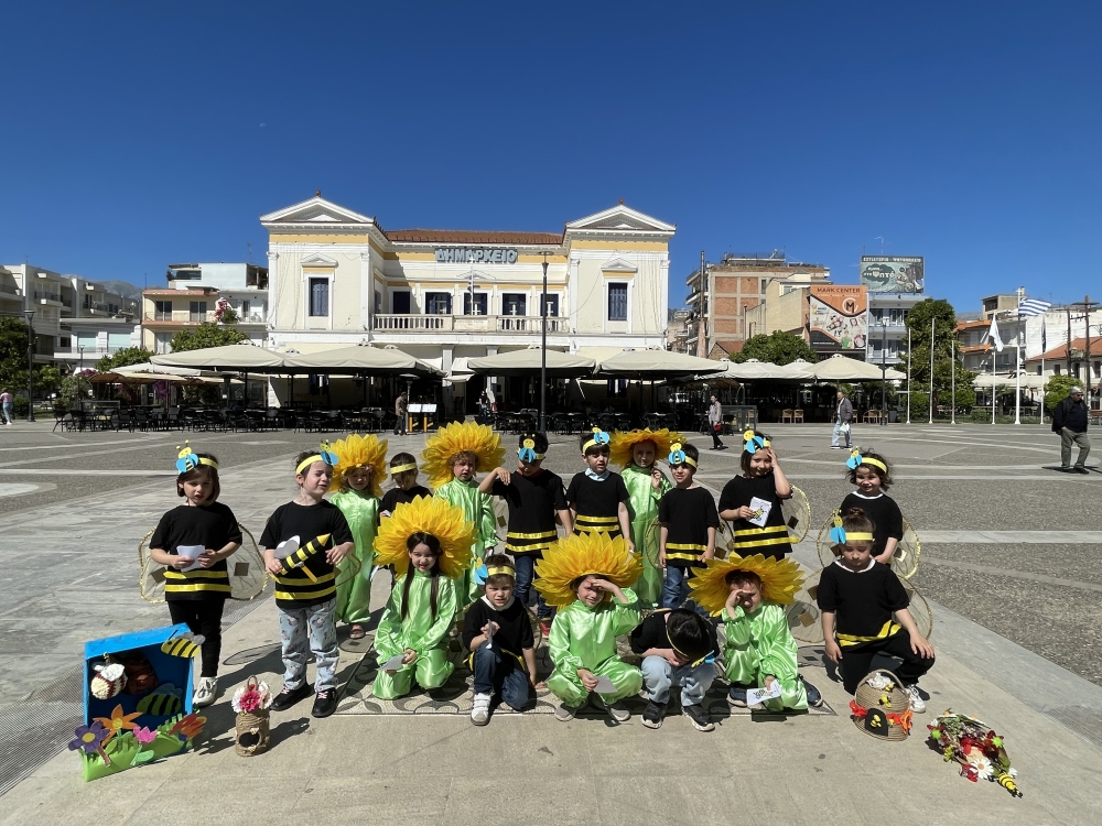 &laquo;&Mu;&epsilon;&lambda;&iota;&sigma;&sigma;ά&kappa;&iota;&alpha;&raquo; &tau;&omicron;&upsilon; &Epsilon;&kappa;&pi;&alpha;&iota;&delta;&epsilon;&upsilon;&tau;&eta;&rho;ί&omicron;&upsilon; &laquo;&Pi;&omicron;&lambda;&upsilon;&chi;&rho;&omicron;&nu;ά&kappa;&omicron;&upsilon;&raquo; &sigma;&epsilon; &mu;&iota;&alpha; &alpha;&pi;&omicron;&sigma;&tau;&omicron;&lambda;ή &alpha;&gamma;ά&pi;&eta;&sigmaf;