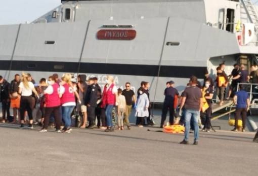 Ταίναρο: Διασώθηκαν 63 μετανάστες που επέβαιναν σε ιστιοφόρο