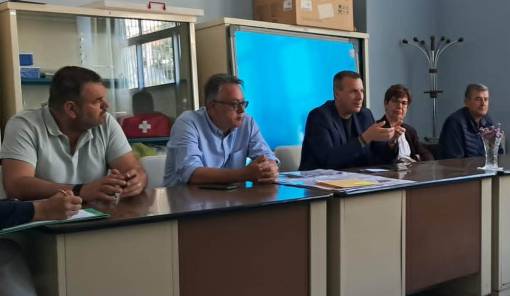 &Delta;&iota;&alpha;&delta;&omicron;&chi;&iota;&kappa;έ&sigmaf; &epsilon;&pi;&iota;&sigma;&kappa;έ&psi;&epsilon;&iota;&sigmaf; &sigma;&epsilon; &sigma;&chi;&omicron;&lambda;&epsilon;ί&alpha; &alpha;&pi;ό &tau;&omicron;&nu; &delta;ή&mu;&alpha;&rho;&chi;&omicron; &Sigma;&pi;ά&rho;&tau;&eta;&sigmaf;