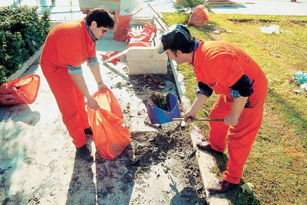 20 &pi;&rho;&omicron;&sigma;&lambda;ή&psi;&epsilon;&iota;&sigmaf; &epsilon;&rho;&gamma;&alpha;&tau;ώ&nu; &sigma;&tau;&omicron; &Delta;ή&mu;&omicron; &Sigma;&pi;ά&rho;&tau;&eta;&sigmaf;