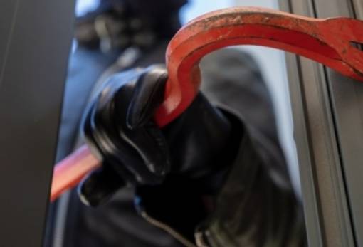 Μπαράζ νυχτερινών κλοπών σε καταστήματα στη Σπάρτη