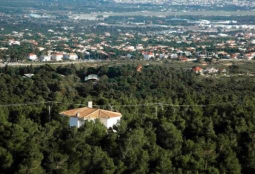 Στο «κυνήγι» των αυθαιρέτων βγαίνουν ειδικά κλιμάκια