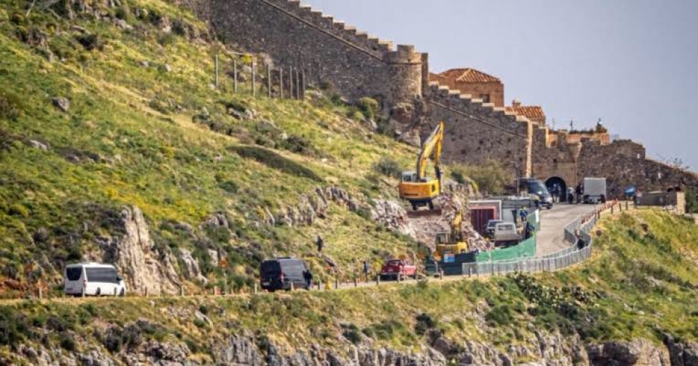 &Alpha;&rho;&chi;&alpha;&iota;&omicron;&lambda;ό&gamma;&omicron;&iota; &gamma;&iota;&alpha; &tau;&epsilon;&lambda;&epsilon;&phi;&epsilon;&rho;ί&kappa; &Mu;&omicron;&nu;&epsilon;&mu;&beta;&alpha;&sigma;ί&alpha;&sigmaf;: &laquo;&Alpha;&pi;&omicron;&delta;&epsilon;ί&chi;&tau;&eta;&kappa;&epsilon; &alpha;&nu;&epsilon;&pi;&alpha;&rho;&kappa;ώ&sigmaf; &sigma;&chi;&epsilon;&delta;&iota;&alpha;&sigma;&mu;έ&nu;&omicron; &kappa;&alpha;&iota; &kappa;&alpha;&nu;&epsilon;ί&sigmaf; &delta;&epsilon;&nu; &xi;έ&rho;&epsilon;&iota; &tau;&eta;&nu; &tau;ύ&chi;&eta; &tau;&omicron;&upsilon;&raquo;