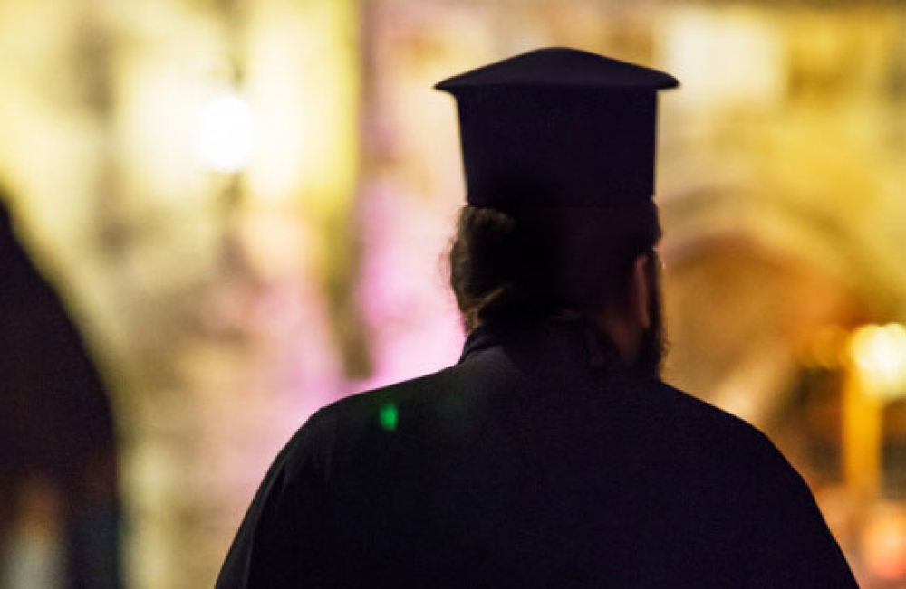 &Eta; &Mu;&eta;&tau;&rho;ό&pi;&omicron;&lambda;&eta; &Mu;ά&nu;&eta;&sigmaf; &alpha;&pi;&alpha;&nu;&tau;ά &gamma;&iota;&alpha; &tau;&omicron;&nu; &iota;&epsilon;&rho;έ&alpha;-&tau;έ&rho;&alpha;&sigmaf;