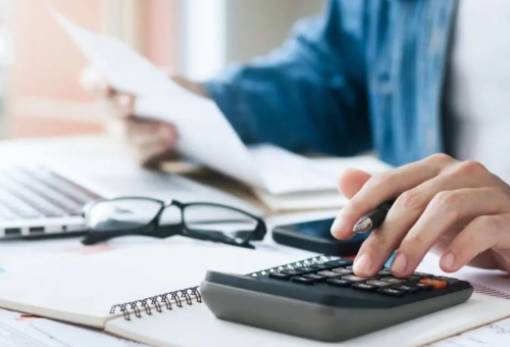 Παράταση στις φορολογικές δηλώσεις εξετάζει η ΑΑΔΕ