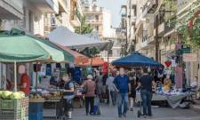 &Tau;&omicron; &delta;&iota;&kappa;ό &sigma;&alpha;&sigmaf; &sigma;&chi;ό&lambda;&iota;&omicron;: &Sigma;&tau;&eta; &Lambda;&alpha;ϊ&kappa;ή &Alpha;&gamma;&omicron;&rho;ά &Sigma;&pi;ά&rho;&tau;&eta;&sigmaf; &laquo;&Tau;&alpha; &sigma;&tau;&epsilon;&rho;&nu;ά &tau;&iota;&mu;&omicron;ύ&nu; &tau;&alpha; &pi;&rho;ώ&tau;&alpha;&raquo;