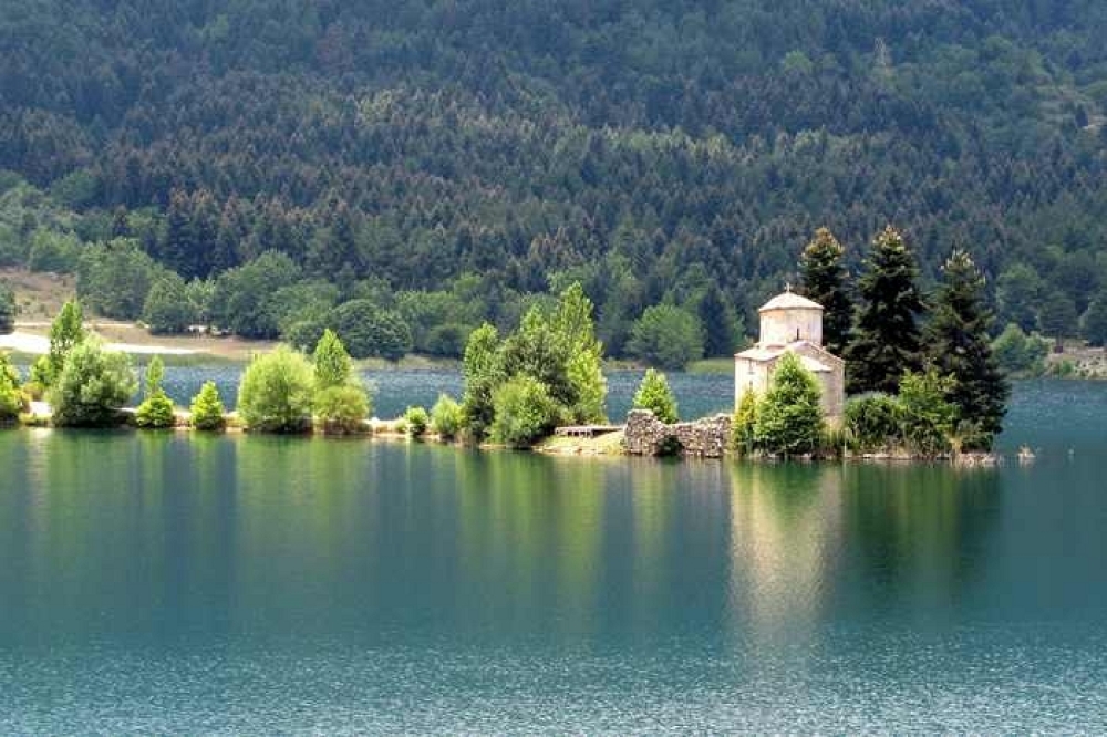 &Tau;&omicron; &Kappa;&Alpha;&Pi;&Eta; &Delta;. &Epsilon;&upsilon;&rho;ώ&tau;&alpha; &pi;ά&epsilon;&iota; &Lambda;ί&mu;&nu;&eta; &Delta;ό&xi;&alpha;