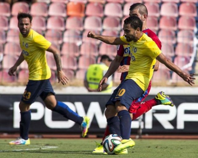 Ή&tau;&tau;&alpha; &sigma;&tau;&eta; &Nu;. &Sigma;&mu;ύ&rho;&nu;&eta; &gamma;&iota;&alpha; &tau;&omicron;&upsilon;&sigmaf; &Alpha;&rho;&kappa;ά&delta;&epsilon;&sigmaf;