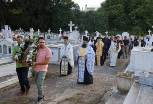 Προσευχήθηκαν ευλαβικά για τους κεκοιμημένους στο Α’ Κοιμητήριο Σπάρτης