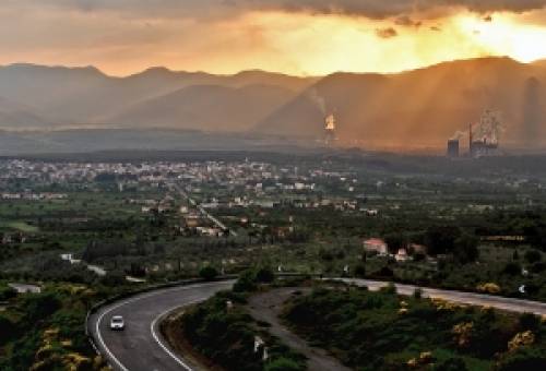 Δίκαιη Μετάβαση στην Πελοπόννησο με πατημένο το «γκάζι»