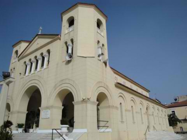 &Mu;&pi;έ&rho;&delta;&epsilon;&psi;&alpha;&nu; &tau;&omicron;&upsilon;&sigmaf; &nu;&epsilon;&kappa;&rho;&omicron;ύ&sigmaf; &sigma;&tau;&eta; &Sigma;&pi;ά&rho;&tau;&eta;