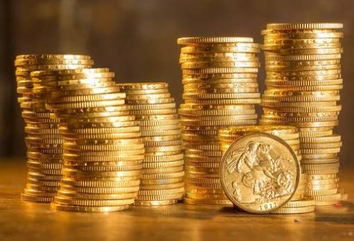 Οι Έλληνες ρευστοποιούν χρυσές λίρες εν μέσω ράλι ανόδου των τιμών