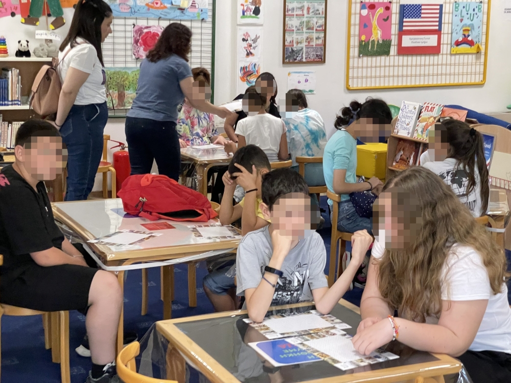 &Omicron;&iota; &mu;&alpha;&theta;&eta;&tau;έ&sigmaf; &tau;&omicron;&upsilon; &Kappa;&alpha;&sigma;&tau;&omicron;&rho;&epsilon;ί&omicron;&upsilon; &epsilon;&pi;&iota;&sigma;&kappa;έ&phi;&theta;&eta;&kappa;&alpha;&nu; &tau;&eta; &Beta;&iota;&beta;&lambda;&iota;&omicron;&theta;ή&kappa;&eta; &Sigma;&pi;ά&rho;&tau;&eta;&sigmaf;