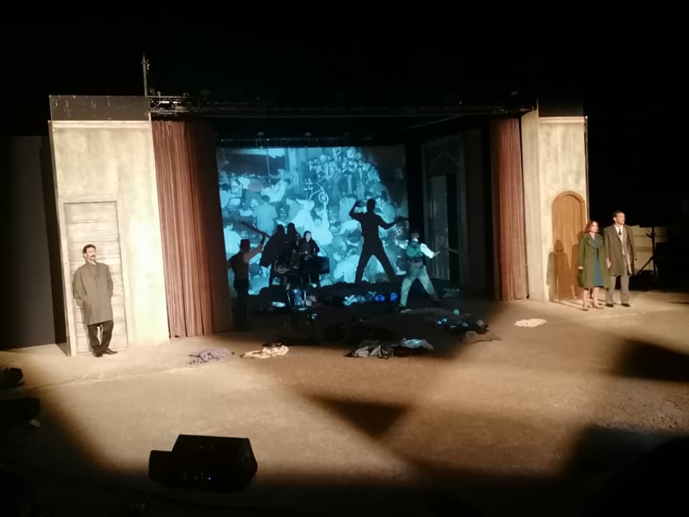 Έ&rho;&iota;&xi;&epsilon; &alpha;&upsilon;&lambda;&alpha;ί&alpha; &tau;&omicron; &phi;&epsilon;&sigma;&tau;&iota;&beta;ά&lambda; &tau;&omicron;&upsilon; &Sigma;&alpha;ϊ&nu;&omicron;&pi;&omicron;ύ&lambda;&epsilon;&iota;&omicron;&upsilon; &Alpha;&mu;&phi;&iota;&theta;&epsilon;ά&tau;&rho;&omicron;&upsilon;