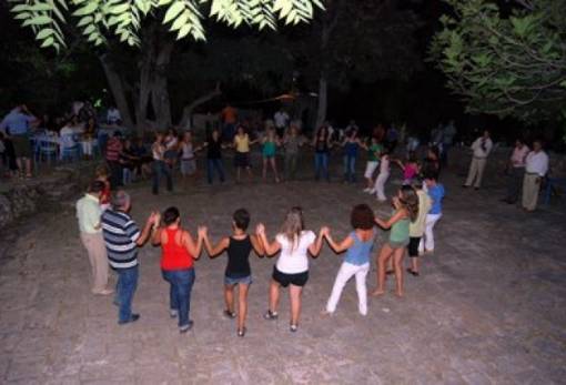 Λαϊκό γλέντι στον Βαχό