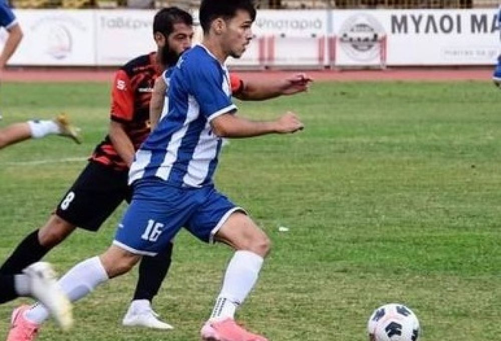 &Sigma;&tau;&alpha; &eta;&mu;&iota;&tau;&epsilon;&lambda;&iota;&kappa;ά &tau;&omicron;&upsilon; &Kappa;&upsilon;&pi;έ&lambda;&lambda;&omicron;&upsilon; &Lambda;&alpha;&kappa;&omega;&nu;ί&alpha;&sigmaf; &pi;έ&rho;&alpha;&sigma;&epsilon; &omicron; &Pi;&alpha;&nu;&gamma;&upsilon;&theta;&epsilon;&alpha;&tau;&iota;&kappa;ό&sigmaf;