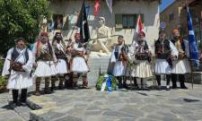 &Tau;ί&mu;&eta;&sigma;&alpha;&nu; &tau;&omicron;&nu; &Kappa;&alpha;&pi;&epsilon;&tau;ά&nu; &Zeta;&alpha;&chi;&alpha;&rho;&iota;ά &sigma;&tau;&eta; &Beta;&alpha;&rho;&beta;ί&tau;&sigma;&alpha;