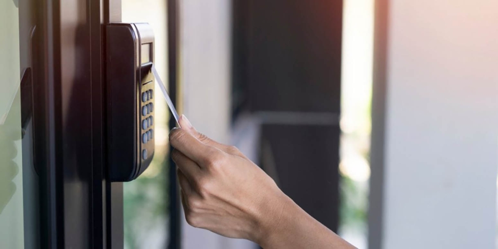 &Psi;&eta;&phi;&iota;&alpha;&kappa;ή &kappa;ά&rho;&tau;&alpha; &epsilon;&rho;&gamma;&alpha;&sigma;ί&alpha;&sigmaf;: &Pi;&alpha;&rho;ά&tau;&alpha;&sigma;&eta; &gamma;&iota;&alpha; &tau;&omicron;&upsilon;&rho;&iota;&sigma;&mu;ό-&epsilon;&sigma;&tau;ί&alpha;&sigma;&eta; &zeta;&eta;&tau;ά &tau;&omicron; &Epsilon;&pi;&iota;&mu;&epsilon;&lambda;&eta;&tau;ή&rho;&iota;&omicron; &Pi;&epsilon;&lambda;&omicron;&pi;&omicron;&nu;&nu;ή&sigma;&omicron;&upsilon;