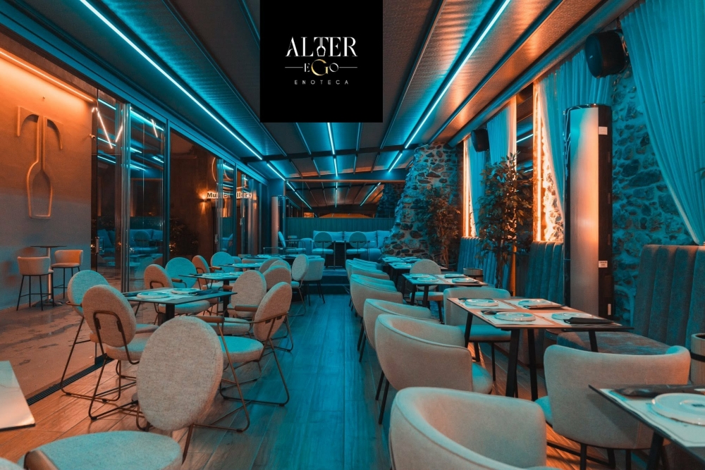 Alter Ego Enoteca: &Mu;&iota;&alpha; &delta;&iota;&alpha;&phi;&omicron;&rho;&epsilon;&tau;&iota;&kappa;ή έ&xi;&omicron;&delta;&omicron;&sigmaf; &sigma;&tau;&eta; &Sigma;&pi;ά&rho;&tau;&eta;