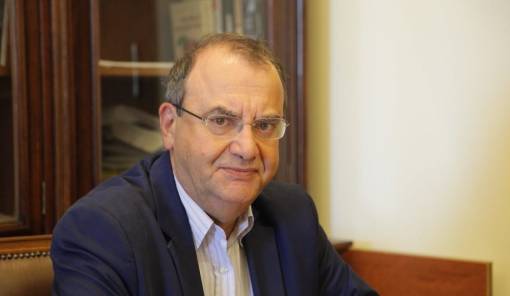 &Sigma;&tau;&eta; &Sigma;&pi;ά&rho;&tau;&eta; &omicron; &Delta;&eta;&mu;ή&tau;&rho;&eta;&sigmaf; &Sigma;&tau;&rho;&alpha;&tau;&omicron;ύ&lambda;&eta;&sigmaf; &gamma;&iota;&alpha; &tau;&eta; &sigma;&upsilon;&nu;έ&lambda;&epsilon;&upsilon;&sigma;&eta; &tau;&eta;&sigmaf; &Lambda;&Alpha;&Epsilon;