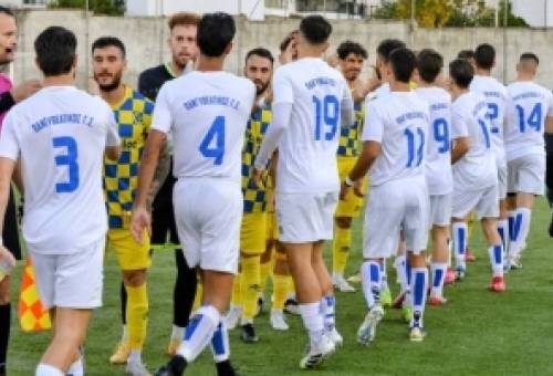 Καλεί σε συζήτηση με διακύβευμα τη στήριξη ο Πανγυθεατικός