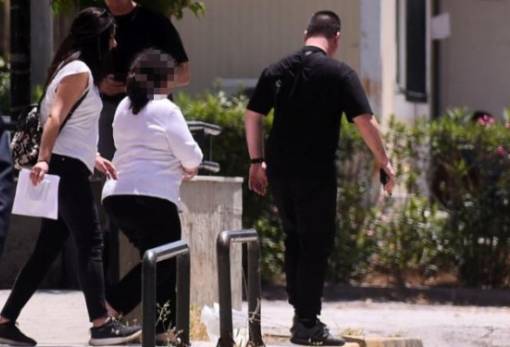 Ελεύθερη υπό όρους η 38χρονη για τα ταξίδια-«φούσκα»