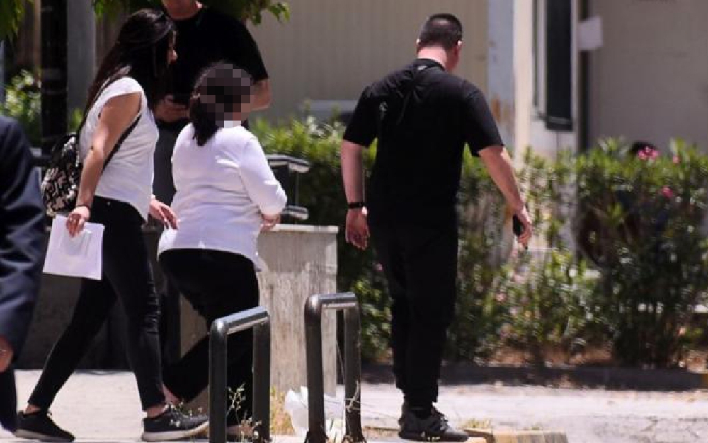 &Epsilon;&lambda;&epsilon;ύ&theta;&epsilon;&rho;&eta; &upsilon;&pi;ό ό&rho;&omicron;&upsilon;&sigmaf; &eta; 38&chi;&rho;&omicron;&nu;&eta; &gamma;&iota;&alpha; &tau;&alpha; &tau;&alpha;&xi;ί&delta;&iota;&alpha;-&laquo;&phi;&omicron;ύ&sigma;&kappa;&alpha;&raquo;