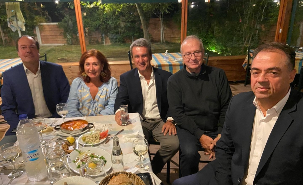 &Epsilon;&pi;&iota;&sigma;&tau;&rho;&omicron;&phi;ή &tau;&omicron;&upsilon; &Lambda;. &Gamma;&rho;&eta;&gamma;&omicron;&rho;ά&kappa;&omicron;&upsilon; &sigma;&tau;&omicron;&nu; &pi;&omicron;&lambda;&iota;&tau;&iota;&kappa;ό &sigma;&tau;ί&beta;&omicron;;