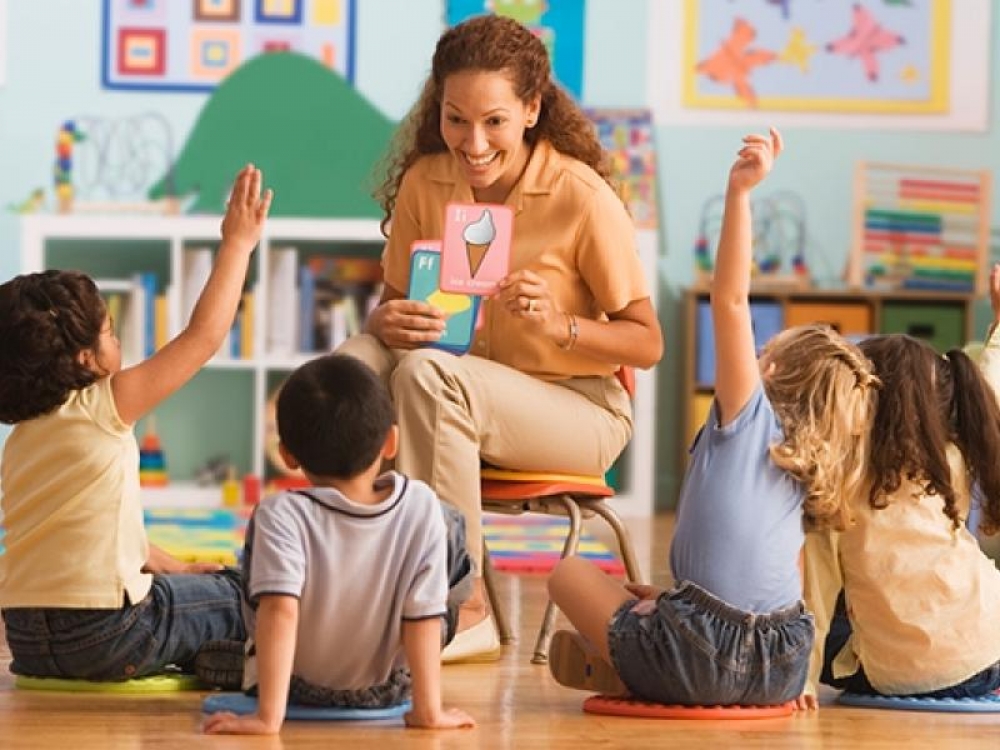 &Pi;&rho;ό&sigma;&lambda;&eta;&psi;&eta; &pi;&alpha;&iota;&delta;&alpha;&gamma;&omega;&gamma;ώ&nu; &sigma;&tau;&omicron; &Delta;ή&mu;&omicron; &Epsilon;&upsilon;&rho;ώ&tau;&alpha;