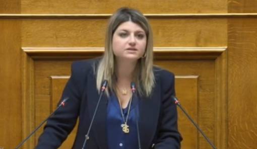 &laquo;2,5 &mu;ή&nu;&epsilon;&sigmaf; &mu;&epsilon;&tau;ά &omicron;&iota; ά&nu;&theta;&rho;&omega;&pi;&omicron;&iota; &sigma;&epsilon; &Mu;ά&nu;&eta; &kappa;&alpha;&iota; &Epsilon;&upsilon;&rho;ώ&tau;&alpha; &delta;&epsilon;&nu; έ&chi;&omicron;&upsilon;&nu; &pi;ά&rho;&epsilon;&iota; &omicron;ύ&tau;&epsilon; έ&nu;&alpha; &epsilon;&upsilon;&rho;ώ&raquo;