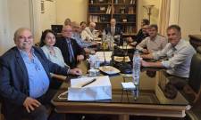 &Sigma;&tau;&omicron; &Delta;&Sigma; &tau;&omicron;&upsilon; &Pi;&alpha;&nu;&epsilon;&lambda;&lambda;&eta;&nu;ί&omicron;&upsilon; &Iota;&alpha;&tau;&rho;&iota;&kappa;&omicron;ύ &Sigma;&upsilon;&lambda;&lambda;ό&gamma;&omicron;&upsilon; &omicron; &Lambda;ά&kappa;&omega;&nu;&alpha;&sigmaf; &omicron;&rho;&theta;&omicron;&pi;&alpha;&iota;&delta;&iota;&kappa;ό&sigmaf; &Kappa;. &Mu;&alpha;&sigma;&gamma;&alpha;&nu;ά&sigmaf;