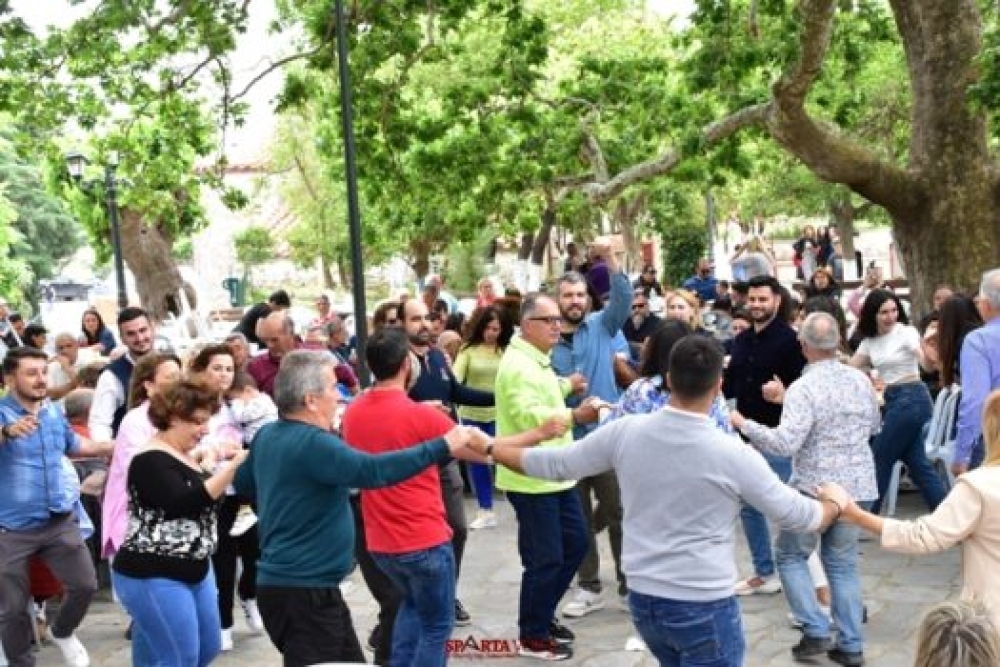 Ή&rho;&theta;&epsilon; &gamma;&iota;&alpha; &nu;&alpha; &mu;&epsilon;ί&nu;&epsilon;&iota;  &eta; &laquo;&Gamma;&iota;&omicron;&rho;&tau;ή &Gamma;ί&delta;&alpha;&sigmaf;&raquo; &sigma;&tau;&eta; &Zeta;&alpha;&rho;&alpha;&phi;ώ&nu;&alpha;