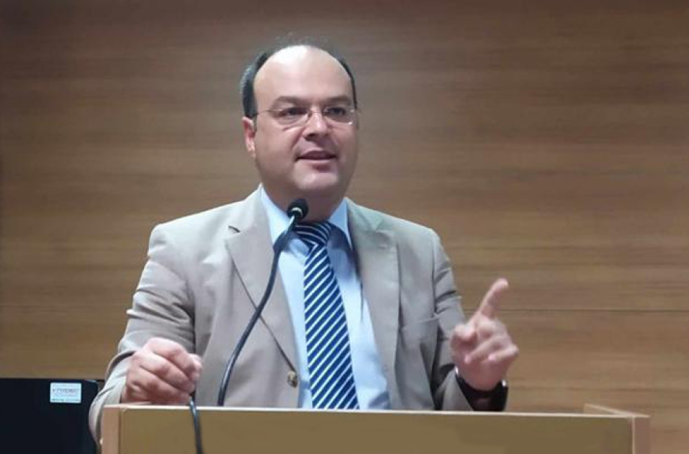 &Sigma;&tau;&omicron; &pi;&epsilon;&rho;&iota;&phi;&epsilon;&rho;&epsilon;&iota;&alpha;&kappa;ό &sigma;&upsilon;&mu;&beta;&omicron;ύ&lambda;&iota;&omicron; &eta; &pi;&alpha;&rho;ά&kappa;&alpha;&mu;&psi;&eta; &Sigma;&kappa;ά&lambda;&alpha;&sigmaf; &kappa;&alpha;&iota; &Beta;&lambda;&alpha;&chi;&iota;ώ&tau;&eta;