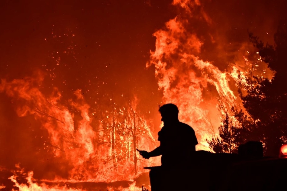 &Sigma;&epsilon; &iota;&sigma;&tau;&omicron;&rho;&iota;&kappa;ά &epsilon;&pi;ί&pi;&epsilon;&delta;&alpha; &omicron; &kappa;ί&nu;&delta;&upsilon;&nu;&omicron;&sigmaf; &pi;&upsilon;&rho;&kappa;&alpha;&gamma;&iota;ώ&nu; &lambda;ό&gamma;&omega; &Epsilon;&lambda; &Nu;ί&nu;&iota;&omicron;