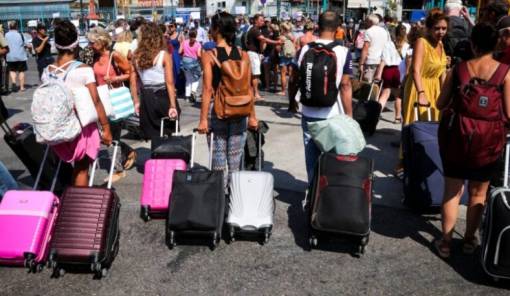 &laquo;&Tau;&omicron;&upsilon;&rho;&iota;&sigma;&mu;ό&sigmaf; &gamma;&iota;&alpha; Ό&lambda;&omicron;&upsilon;&sigmaf; 2026-2027&raquo;: Ά&nu;&omicron;&iota;&xi;&alpha;&nu; &omicron;&iota; &alpha;&iota;&tau;ή&sigma;&epsilon;&iota;&sigmaf; &gamma;&iota;&alpha; ό&lambda;&alpha; &tau;&alpha; &Alpha;&Phi;&Mu;