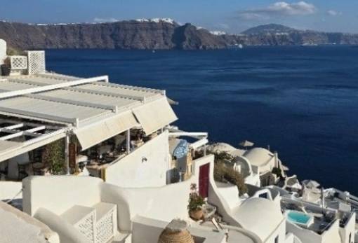 Ελληνικός τουρισμός: Έσοδα 16,7 δισ. ευρώ στο 8μηνο