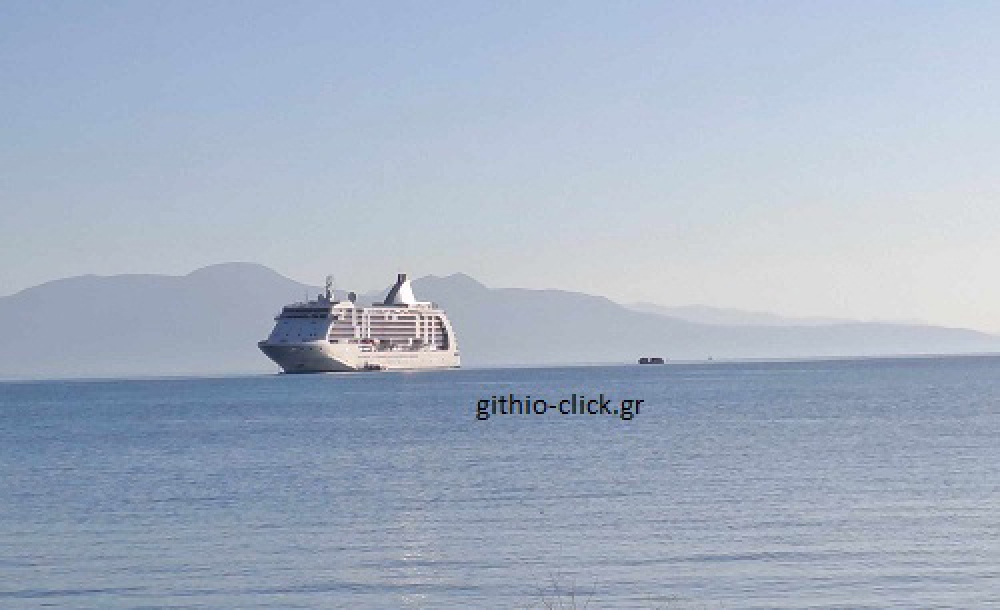 &Sigma;&tau;&omicron; &Gamma;ύ&theta;&epsilon;&iota;&omicron; &alpha;&gamma;&kappa;&upsilon;&rho;&omicron;&beta;ό&lambda;&eta;&sigma;&epsilon; &tau;&omicron; &kappa;&rho;&omicron;&upsilon;&alpha;&zeta;&iota;&epsilon;&rho;ό&pi;&lambda;&omicron;&iota;&omicron; &laquo;Seven Seas Voyager&raquo;