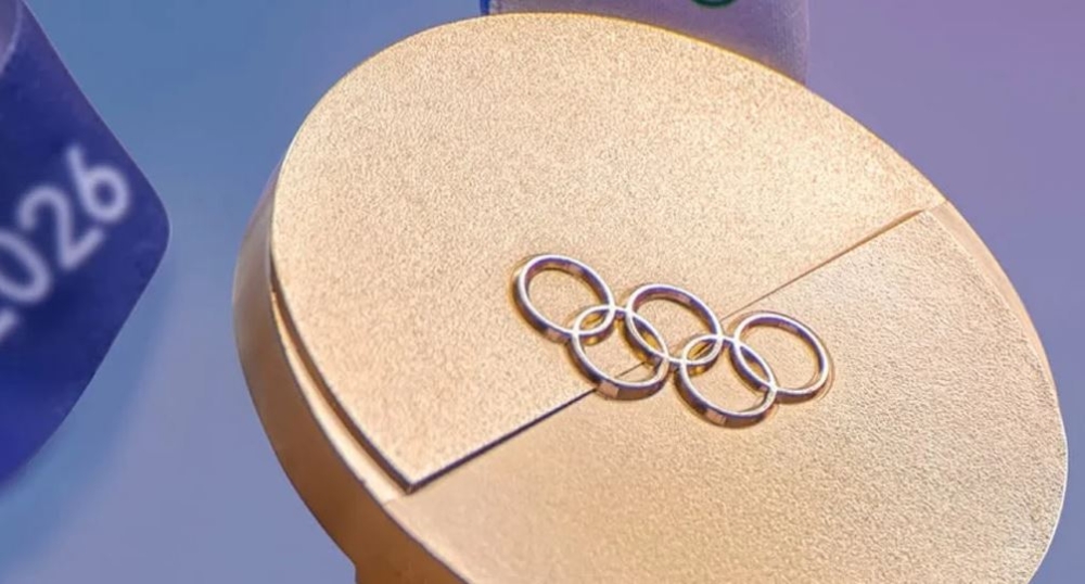 &Gamma;&iota;&alpha;&tau;ί &tau;&alpha; &mu;&epsilon;&tau;ά&lambda;&lambda;&iota;&alpha; &tau;&omega;&nu; &phi;&epsilon;&tau;&iota;&nu;ώ&nu; &Chi;&epsilon;&iota;&mu;&epsilon;&rho;&iota;&nu;ώ&nu; &Omicron;&lambda;&upsilon;&mu;&pi;&iota;&alpha;&kappa;ώ&nu; &Alpha;&gamma;ώ&nu;&omega;&nu; &alpha;&xi;ί&zeta;&omicron;&upsilon;&nu; &pi;&epsilon;&rho;&iota;&sigma;&sigma;ό&tau;&epsilon;&rho;&omicron; &alpha;&pi;ό &pi;&omicron;&tau;έ