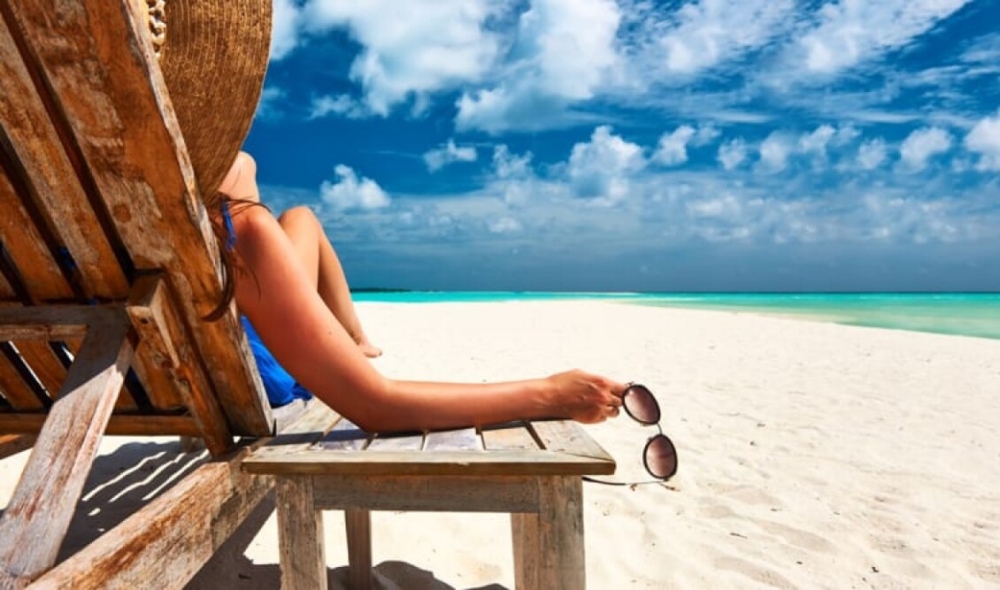 &Phi;&upsilon;&sigma;&iota;&kappa;ό &mu;&alpha;ύ&rho;&iota;&sigma;&mu;&alpha;: 3 &lambda;&alpha;&chi;&alpha;&nu;&iota;&kappa;ά &pi;&omicron;&upsilon; &pi;&rho;&omicron;&sigma;&tau;&alpha;&tau;&epsilon;ύ&omicron;&upsilon;&nu; &tau;&omicron; &delta;έ&rho;&mu;&alpha; &sigma;&omicron;&upsilon; &alpha;&pi;ό &tau;&omicron;&nu; ή&lambda;&iota;&omicron;