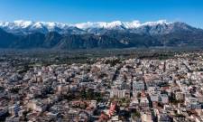 &Pi;&rho;&omicron;&sigma;&iota;&tau;ή &pi;ό&lambda;&eta;, &alpha;&lambda;&lambda;ά &mu;&epsilon; &alpha;&nu;&omicron;&iota;&chi;&tau;ό &tau;&omicron; &sigma;&tau;&omicron;ί&chi;&eta;&mu;&alpha; &tau;&eta;&sigmaf; &phi;&omicron;&iota;&tau;&eta;&tau;&iota;&kappa;ή&sigmaf; &zeta;&omega;ή&sigmaf;