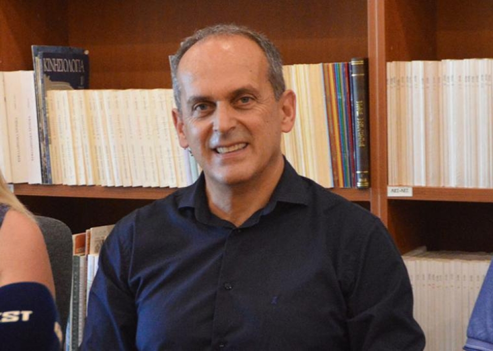 &Beta;&alpha;&kappa;&alpha;&lambda;ό&pi;&omicron;&upsilon;&lambda;&omicron;&sigmaf;: &Omicron; &Nu;&iota;&kappa;ό&lambda;&alpha;&omicron;&sigmaf; &Zeta;&alpha;&chi;&alpha;&rho;&iota;ά&sigmaf; &alpha;&phi;ή&nu;&epsilon;&iota; &delta;&upsilon;&sigma;&alpha;&nu;&alpha;&pi;&lambda;ή&rho;&omega;&tau;&omicron; &kappa;&epsilon;&nu;ό