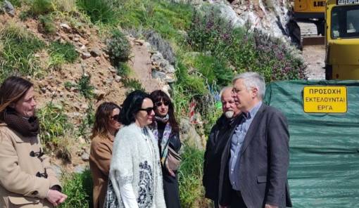 &Mu;ά&kappa;&alpha;&rho;&eta;&sigmaf;: &laquo;&Delta;&iota;&alpha;&phi;ά&nu;&epsilon;&iota;&alpha; &kappa;&alpha;&iota; &lambda;&omicron;&gamma;&omicron;&delta;&omicron;&sigma;ί&alpha; &gamma;&iota;&alpha; &tau;&omicron; έ&rho;&gamma;&omicron; &tau;&omicron;&upsilon; &tau;&epsilon;&lambda;&epsilon;&phi;&epsilon;&rho;ί&kappa; &sigma;&tau;&eta; &Mu;&omicron;&nu;&epsilon;&mu;&beta;&alpha;&sigma;&iota;ά&raquo;