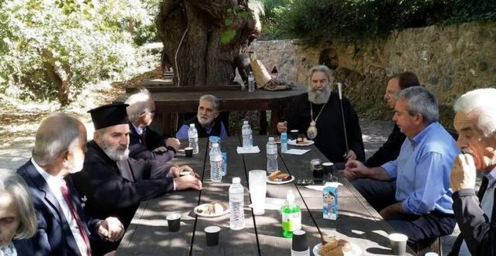 &Sigma;&tau;&alpha; &Tau;ά&lambda;&alpha;&nu;&tau;&alpha; &lambda;&epsilon;&iota;&tau;&omicron;ύ&rho;&gamma;&eta;&sigma;&epsilon; &omicron; &Mu;&eta;&tau;&rho;&omicron;&pi;&omicron;&lambda;ί&tau;&eta;&sigmaf; &Mu;ά&nu;&eta;&sigmaf;