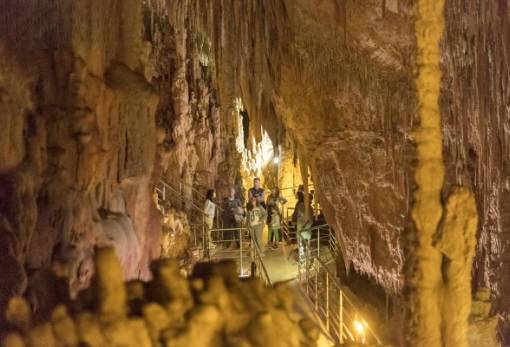 Συνεχίζονται οι ξεναγήσεις  στο Σπήλαιο Καστανιάς