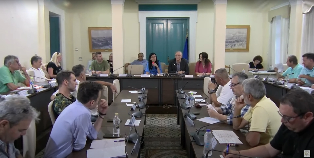 &Delta;&eta;&mu;&omicron;&tau;&iota;&kappa;ό &Sigma;&upsilon;&mu;&beta;&omicron;ύ&lambda;&iota;&omicron; &Sigma;&pi;ά&rho;&tau;&eta;&sigmaf;: &Kappa;&alpha;&mu;ί&alpha; &omicron;&upsilon;&sigma;&iota;&alpha;&sigma;&tau;&iota;&kappa;ή &lambda;ύ&sigma;&eta; &gamma;&iota;&alpha; &tau;&omicron;&upsilon;&sigmaf; &laquo;&Sigma;&pi;&alpha;&rho;&tau;&iota;ά&tau;&epsilon;&sigmaf;&raquo;