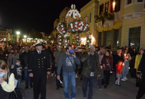 Αποκαθήλωση, Επιτάφιος και Ανάσταση στο Γύθειο