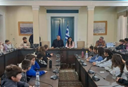 Μάθημα Δημοκρατίας και ενεργού συμμετοχής για τους μαθητές του 2ου Δημοτικού Σπάρτης